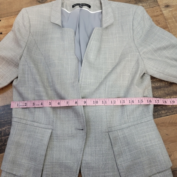 10 WHBM White House Black Market Light Gray Gold Button Blazer - Picture 5 of 8
